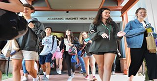 2025年美高留学明细预算！TOP100美国高中一年花费多少钱？